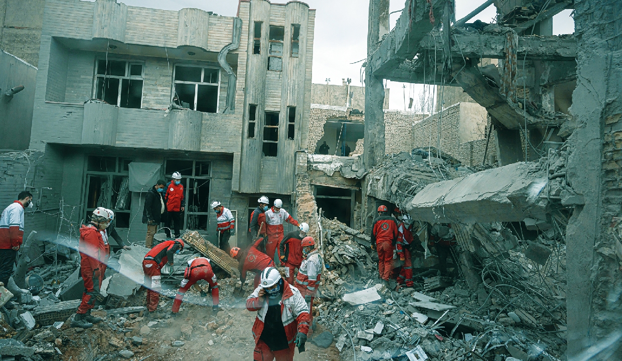 US-Iran Strait of Hormuz Crisis Escalates